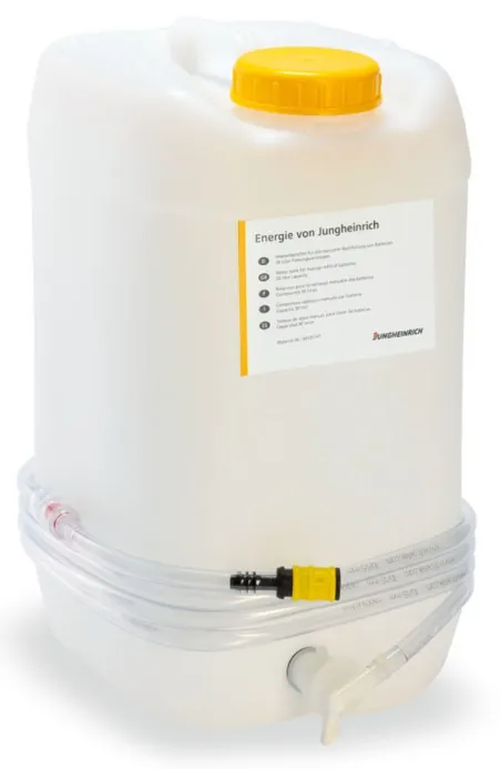 Wasserbehälter 60L für Staplerbatterie nachfüllen